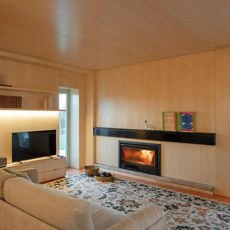 70'S Wood House Hotel Maia  Luaran gambar