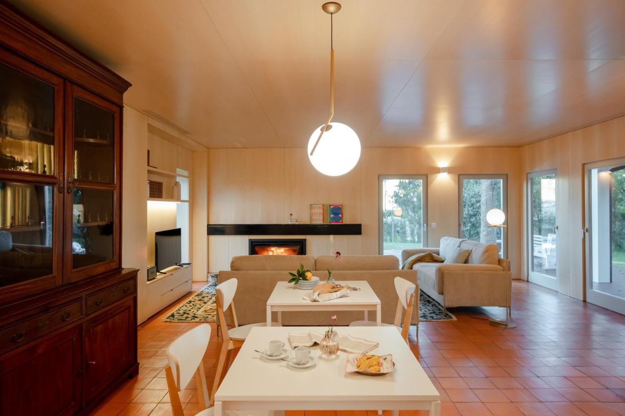 70'S Wood House Hotel Maia  Luaran gambar